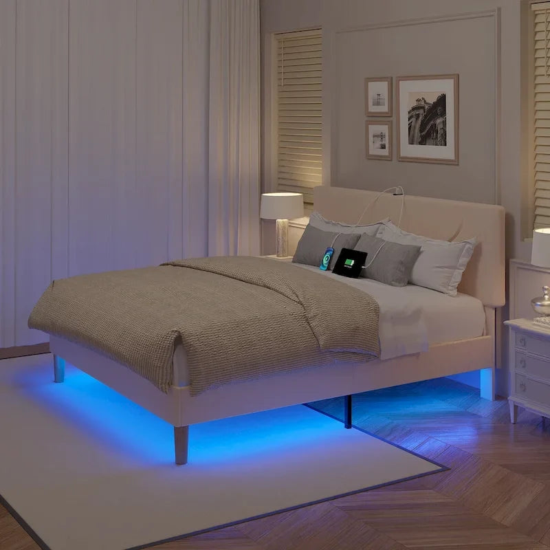 Struttura letto a piattaforma con stazioni di ricarica e luci LED, robuste doghe in legno, non richiede rete