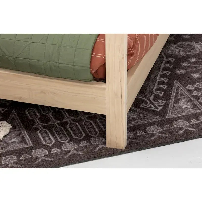 Letto matrimoniale a casetta con base rialzata