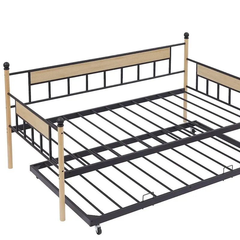 Divano letto in metallo con letto estraibile