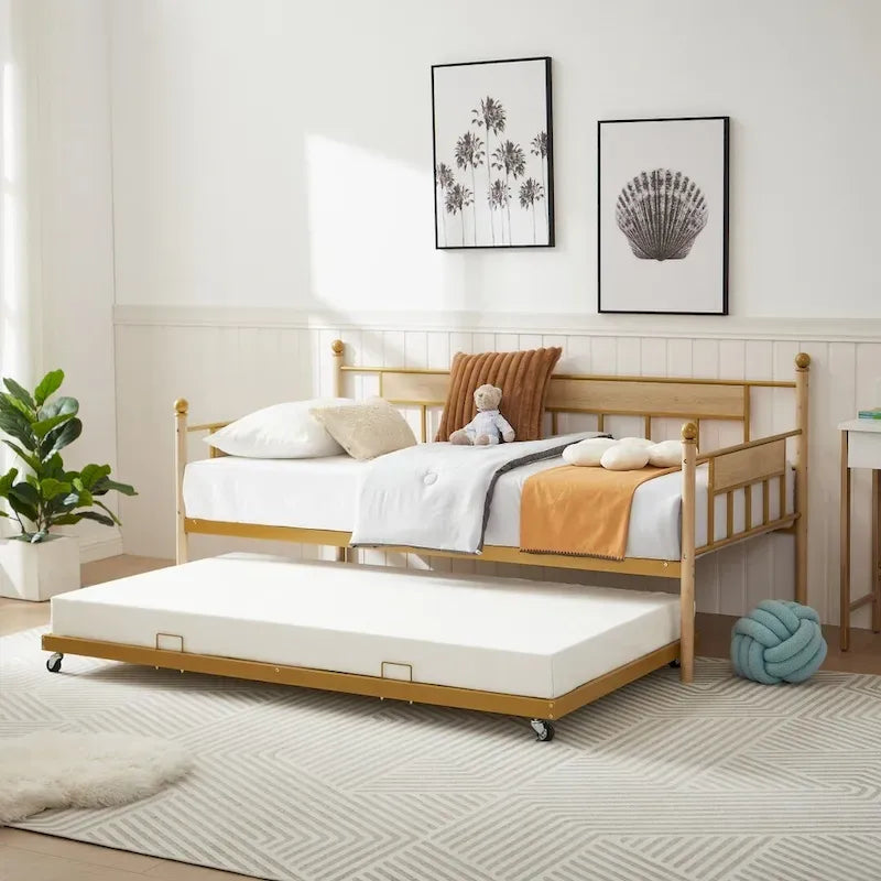 Divano letto in metallo con letto estraibile